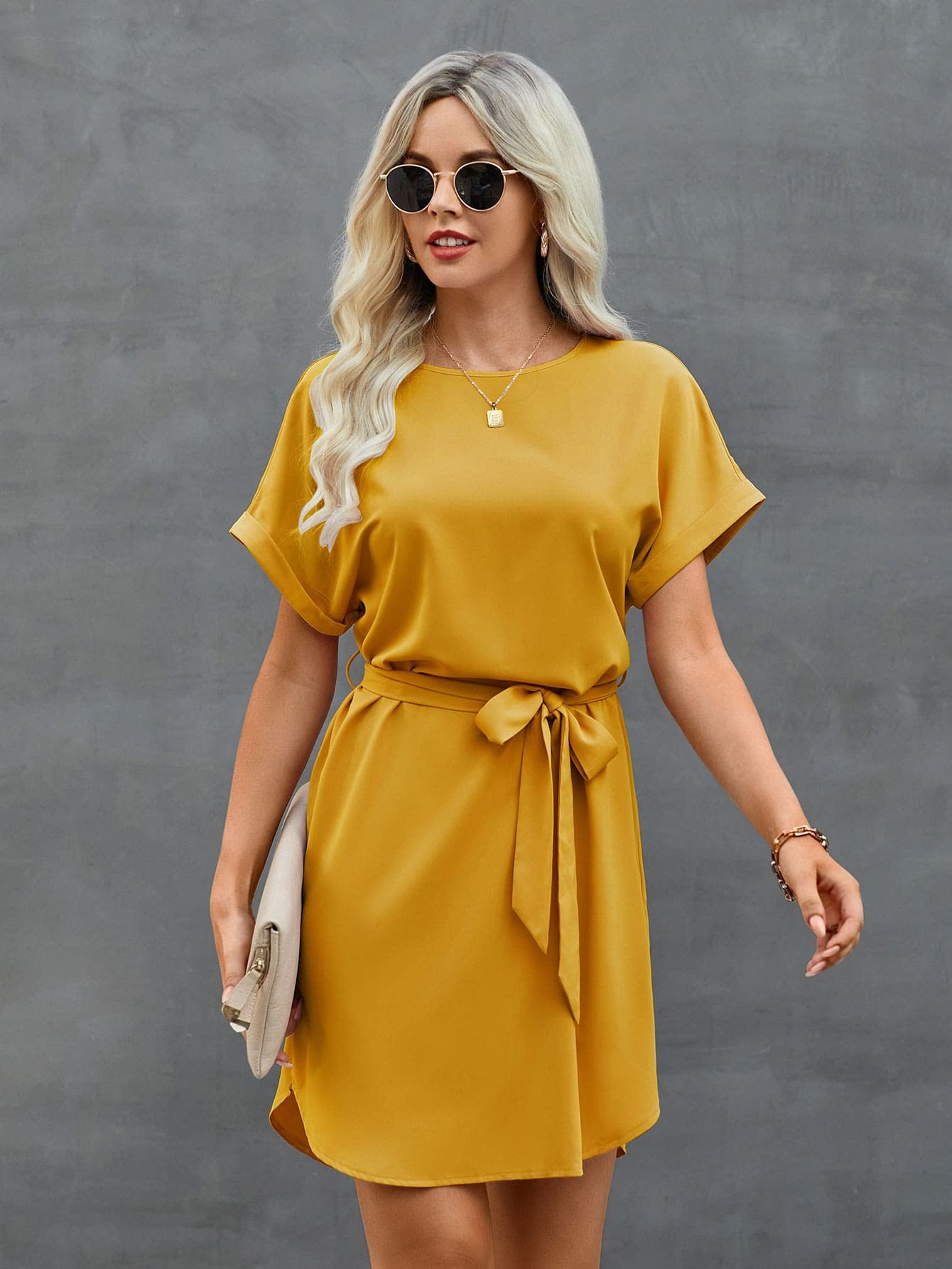 Casual Short Sleeve Round Neck Self Belted Straight Mini Dress